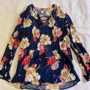 Old navy flower blouse